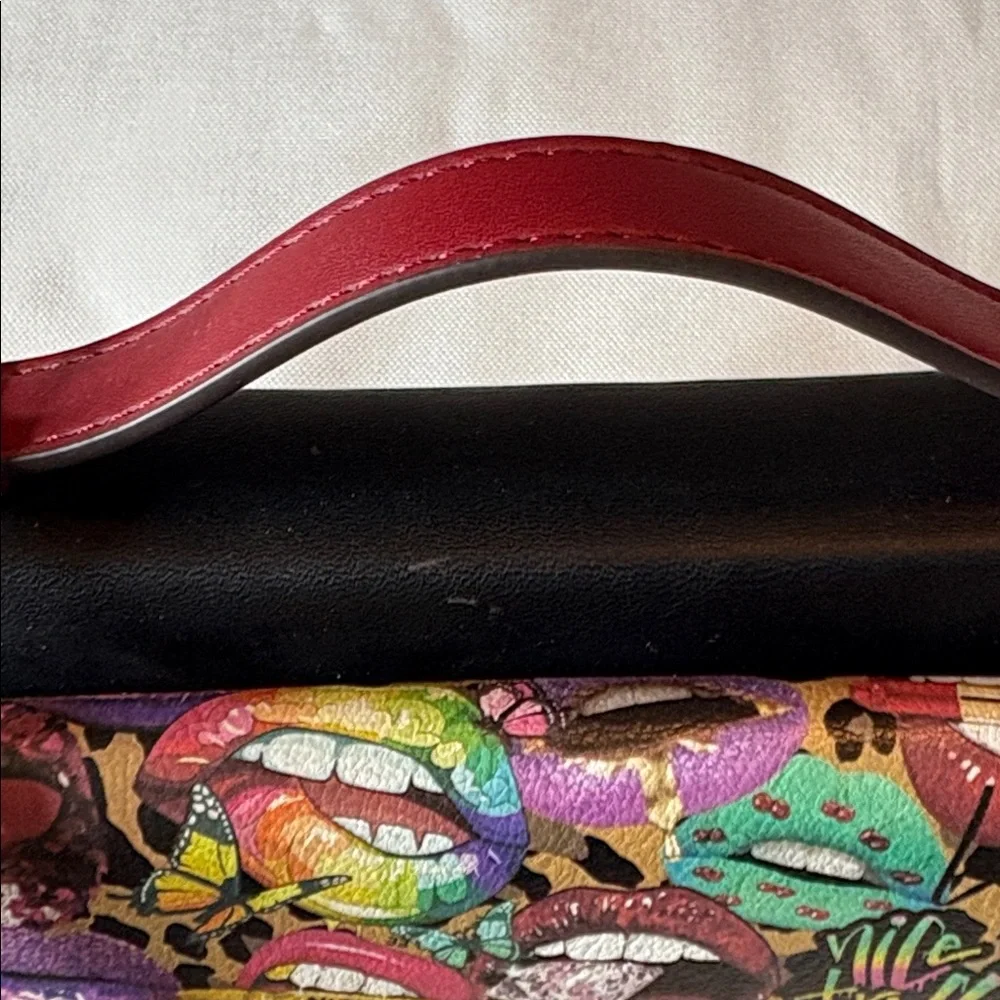 Nicole Lee crossbody - Picture 6 of 6